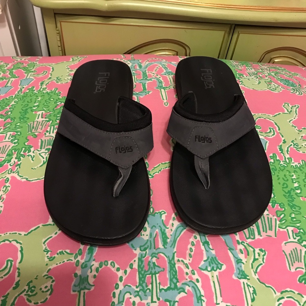 Flojos gray and black men's sandals flip flops size 11
